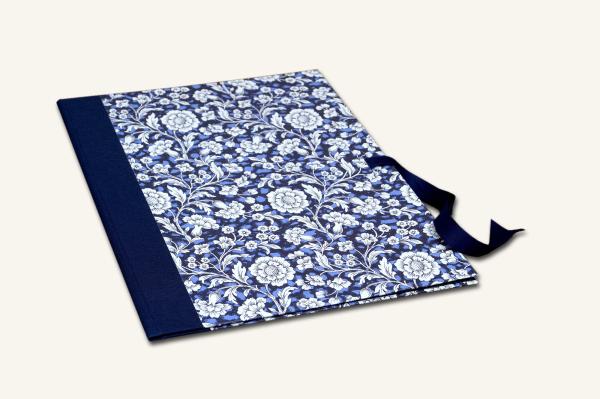 Sammelmappe A4 "Fanni", blaue Mappe, Blumen